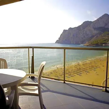 Coral Hotel 2*